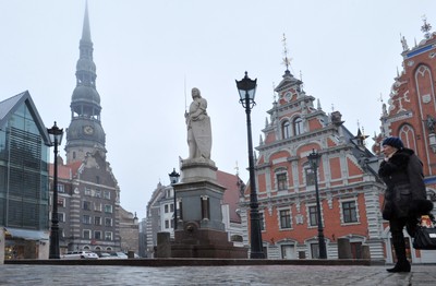 Łotwa zakazuje transmisji rosyjskich państwowych stacji telewizyjnych