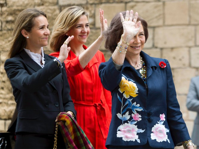 Hiszpańska królowa Sofia z córkami w wielkanocnym pozdrowieniu