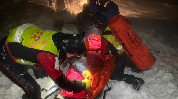 Ratownicy GOPR znaleźli zaginionego snowboardzistę