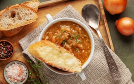 pyszny-obiad-na-sobote-podajemy-przepis-ty-gotujesz-zupa-cebulowa-przypkowska