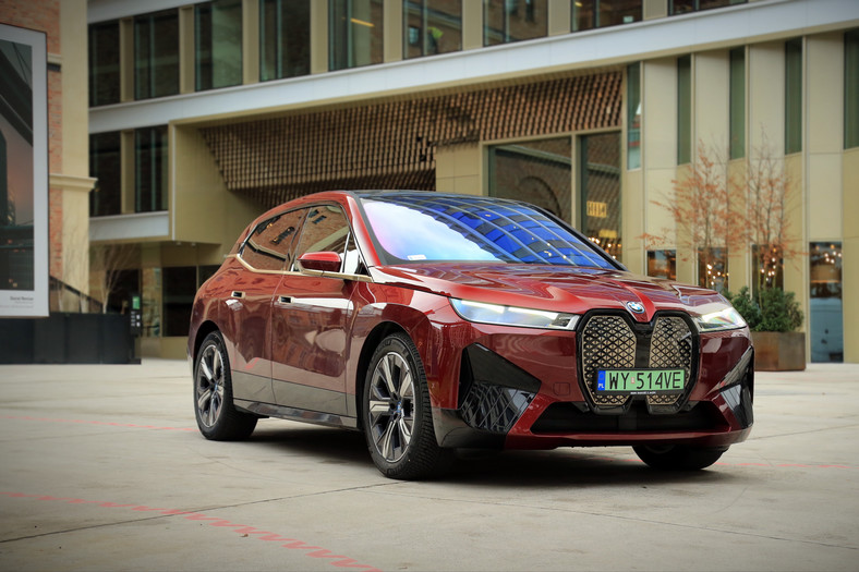 BMW iX xDrive 50 (2021 r.)