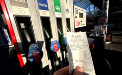 Kto dziś tankuje, ten w cyrku się nie śmieje. Od 1 marca zmiany na stacjach, cena benzyny to zimny prysznic