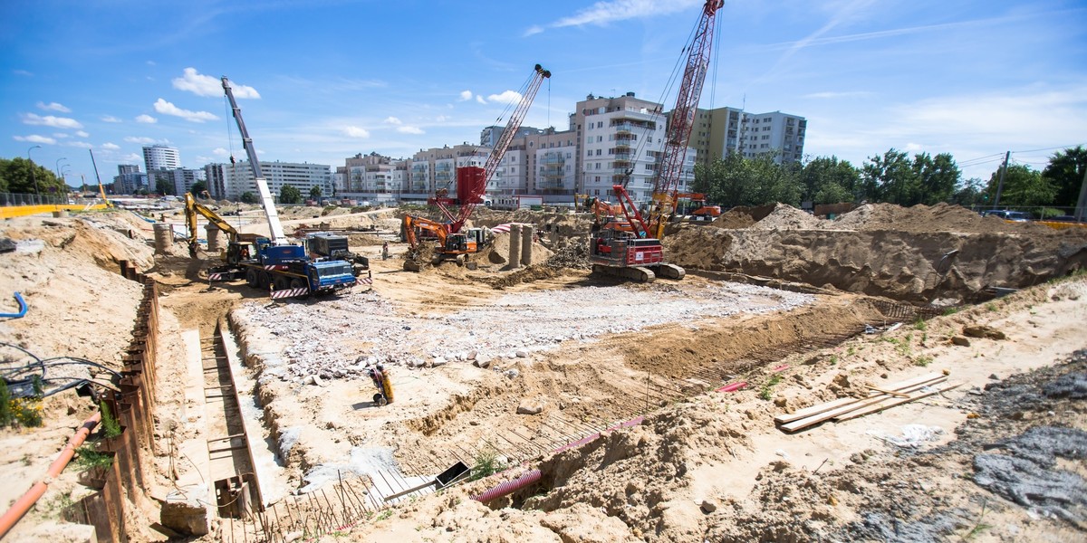 Wskaźnik koniunktury w budowlance w sierpniu znowu spadł. Najlepsze nastroje panują w branży finansów i ubezpieczeń.