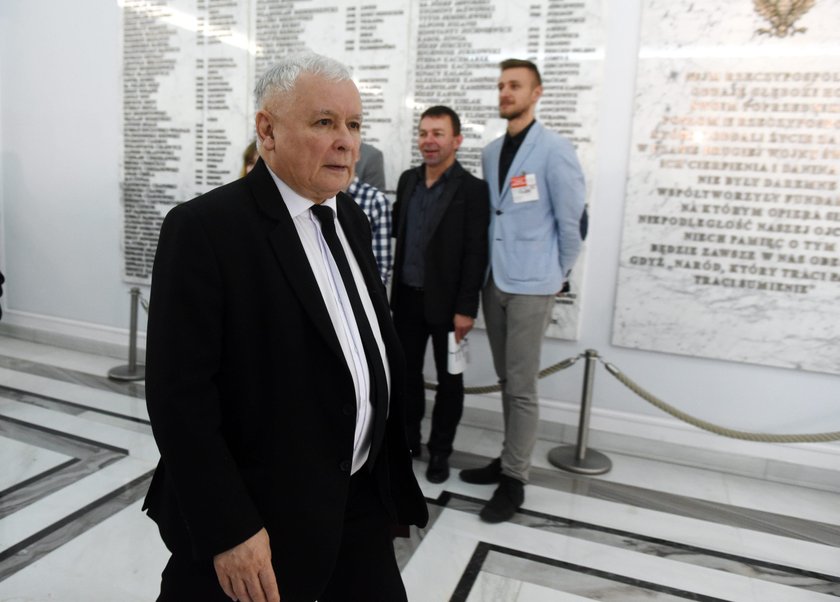 Kaczyński zablokował pozew. Bał się kompromitacji