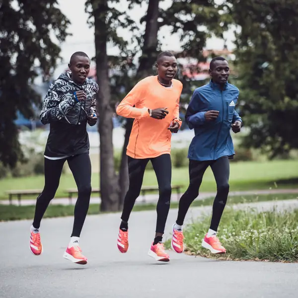 Bravin Kiptoo, Rhonex Kipruto, Kennedy Kimutai adizero adios pro