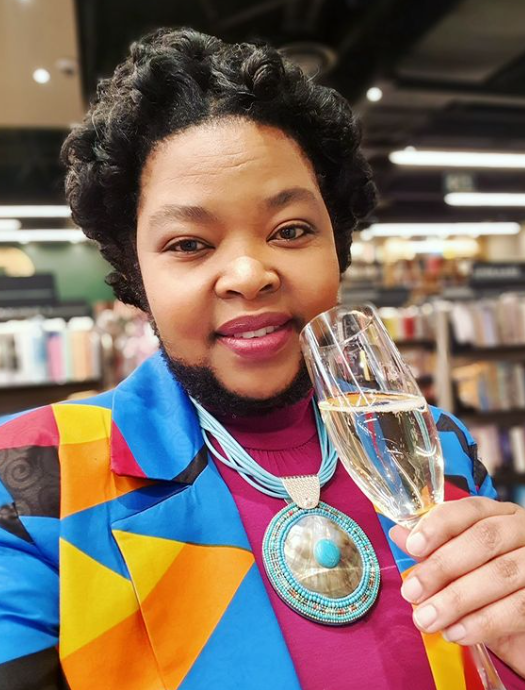 Khosi sa zmierila so svojím vzhľadom.