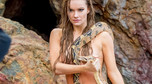 Caitlyn O'Connor, gwiazda magazynu "Maxim" pozuje nago z wężem