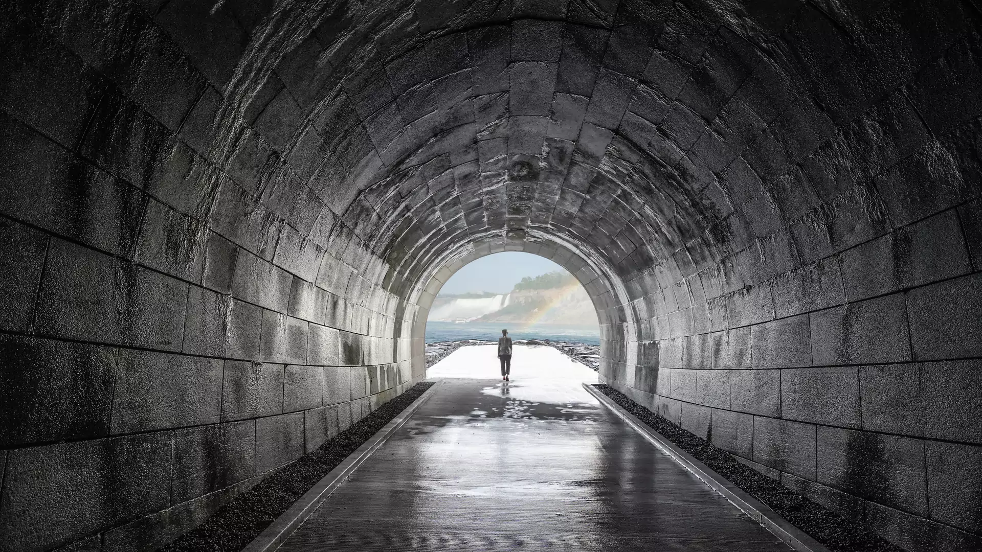 Pod wodospadem Niagara 100 lat temu powstał tunel. Teraz można go zwiedzić 