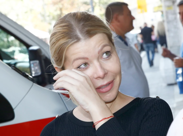 Danijela Karić ČETVRTO DETE rodila u 40. godini: Posle bolnog RAZVODA od fudbalera sreću našla sa PLESAČEM koga njena deca obožavaju! 