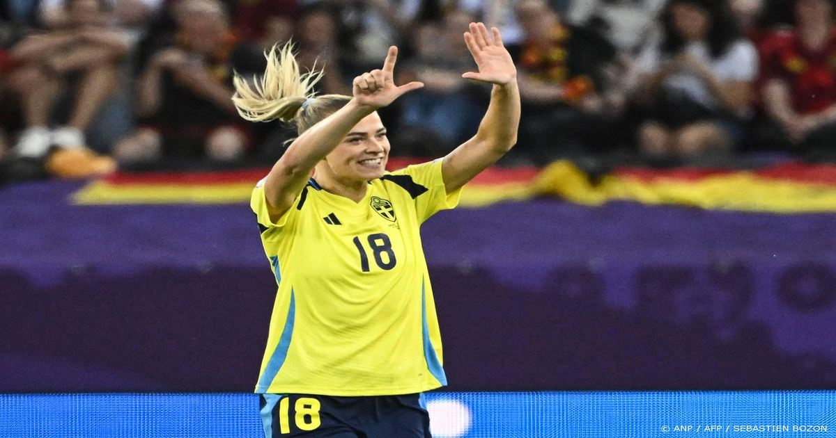 Zweden verslaat Duitsland 4-1 en bereikt EK quarterfinales