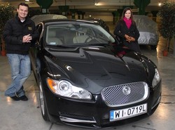 Zobacz, jak Kinga Rusin testuje Lexusa