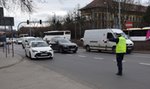 Potrącenie policjanta w  Poddębicach. Sprawca uciekł z miejsca wypadku