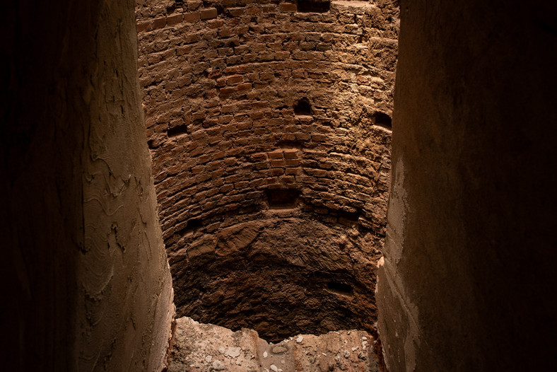 Wawel Podziemny. Lapidarium - studnia