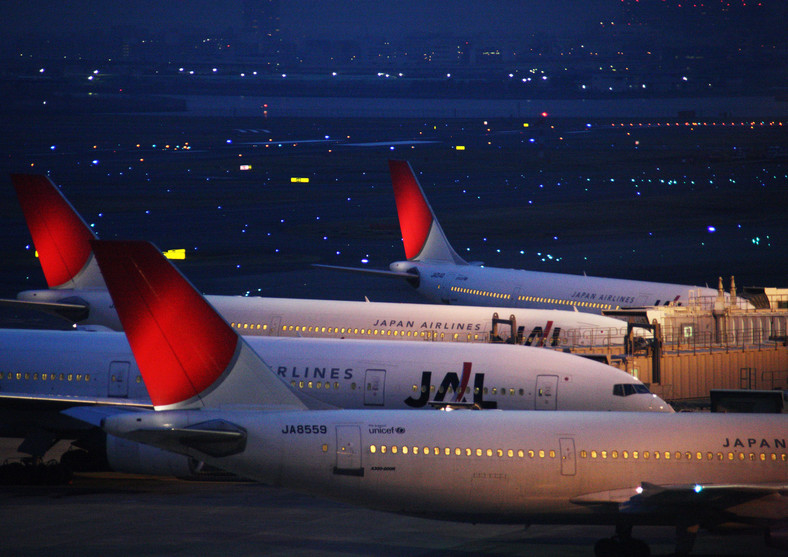 Samoloty należą do Japan Airlines