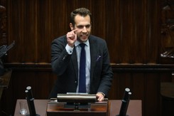 'Lewacka galeria'. Odważny wernisaż w rocznicę chrztu Polski. Solidarna Polska grzmi: 'Skandal. Zrównywanie człowieka ze zwierzętami'