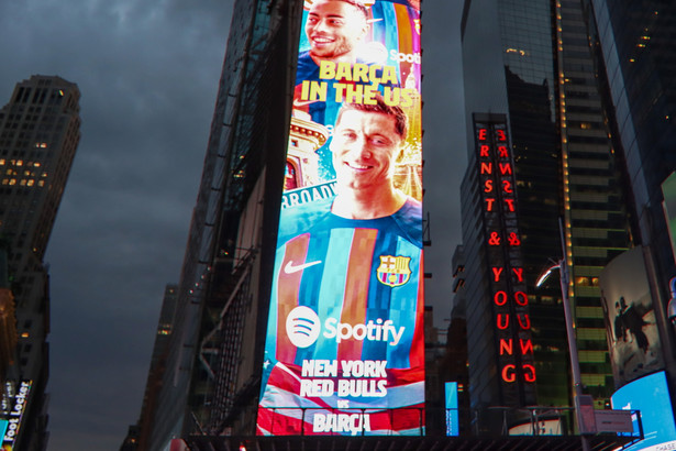 Robert Lewandowski w reklamie na Times Square w Nowym Jorku