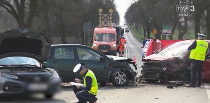 92-latek zjechał na przeciwległy pas. Nie żyją dwie osoby. Tragedia koło Łodzi