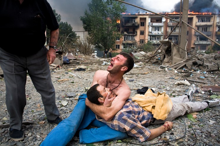 Gori po nalocie rosyjskich bombowców