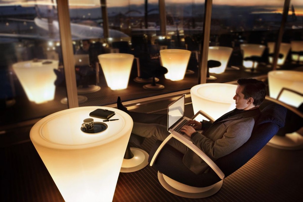 Salon Finnair na lotnisku