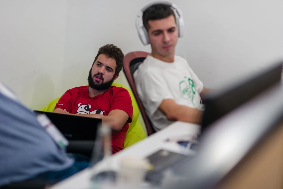 Odlična saradnja braće, drugara i kolega