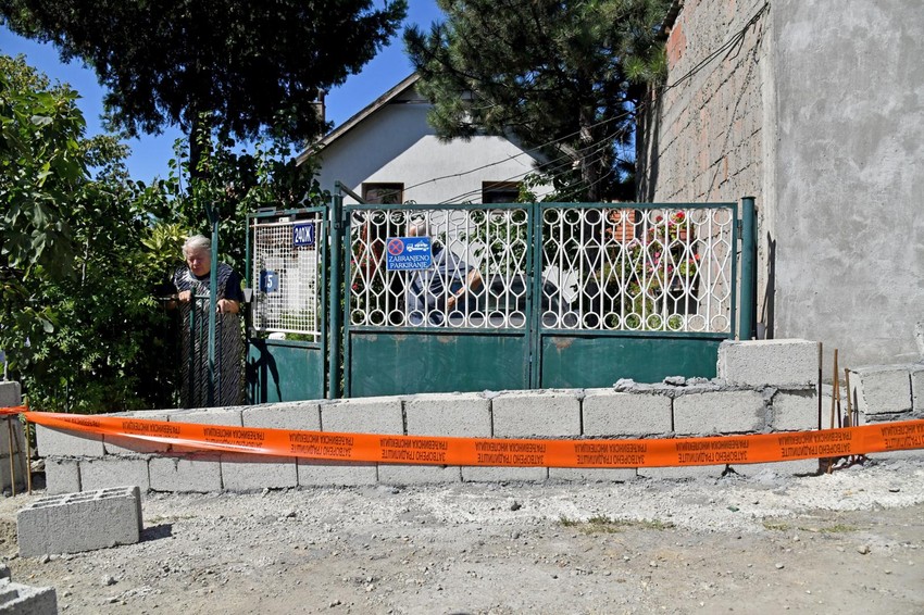 Milka Samardžić u dvorištu Glamočka 15