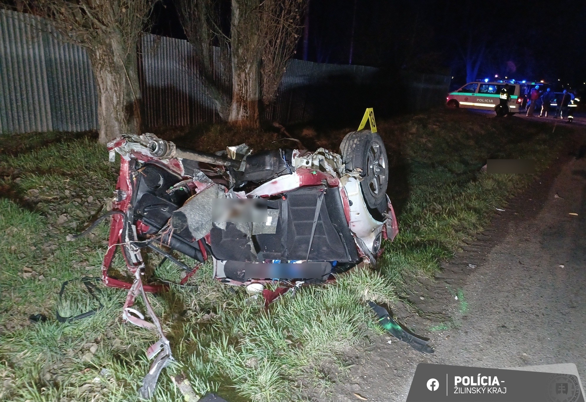 Tragická nehoda na Liptove si vyžiadala tri obete.