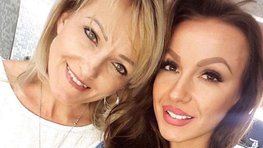 Mama Moniky Jákliovej Mária. 