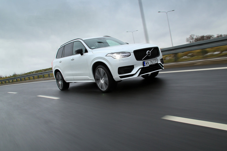 Volvo XC90 T8 (2021 r., 2. generacja, lifting)