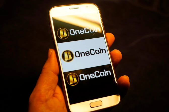 Ružin OneCoin