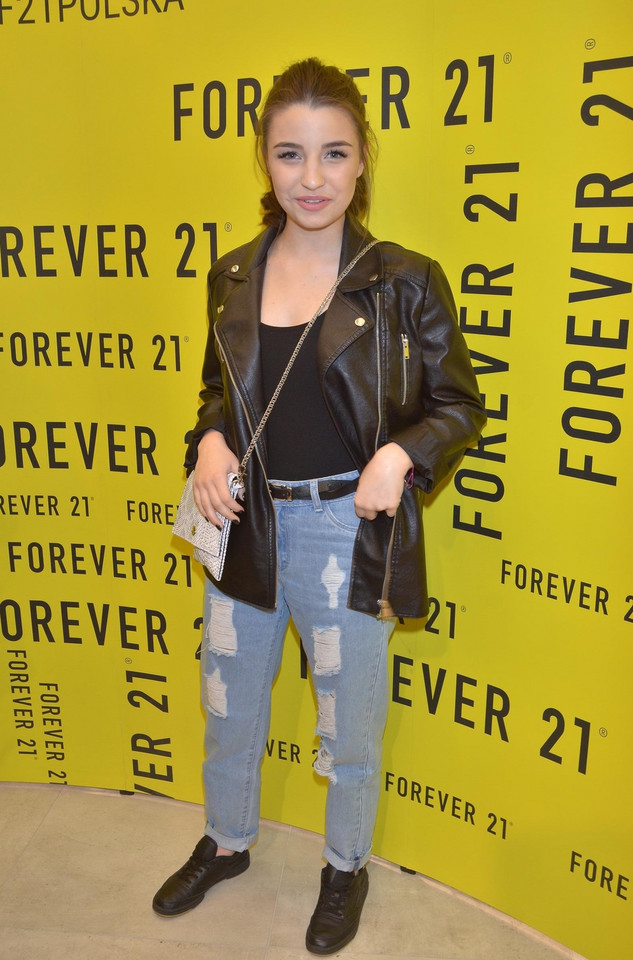 Julia Wieniawa na "VIP" Party w sklepie "Forever 21"