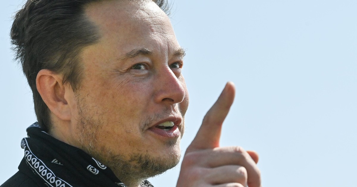 احتدم إيلون ماسك على رأس صندوق الثروة السيادية السعودي لعدم دعم اقتراحه بجعل شركة Tesla خاصة ، وفقًا للنصوص.