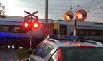 Zderzenie auta z pociągiem koło Inowrocławia. Jedna osoba walczy o życie