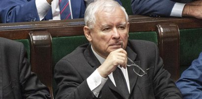 Walka rządu PiS trwa już kilka lat. Oni nie znajdą pracy w urzędach