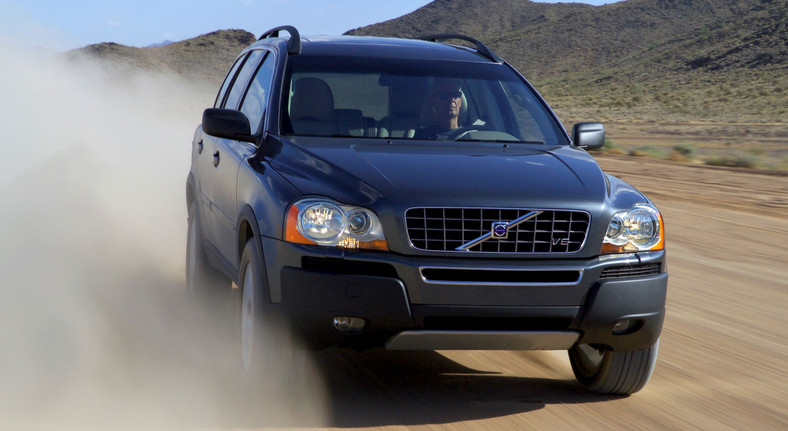 Volvo XC90 I: ostatnie Volvo z V8