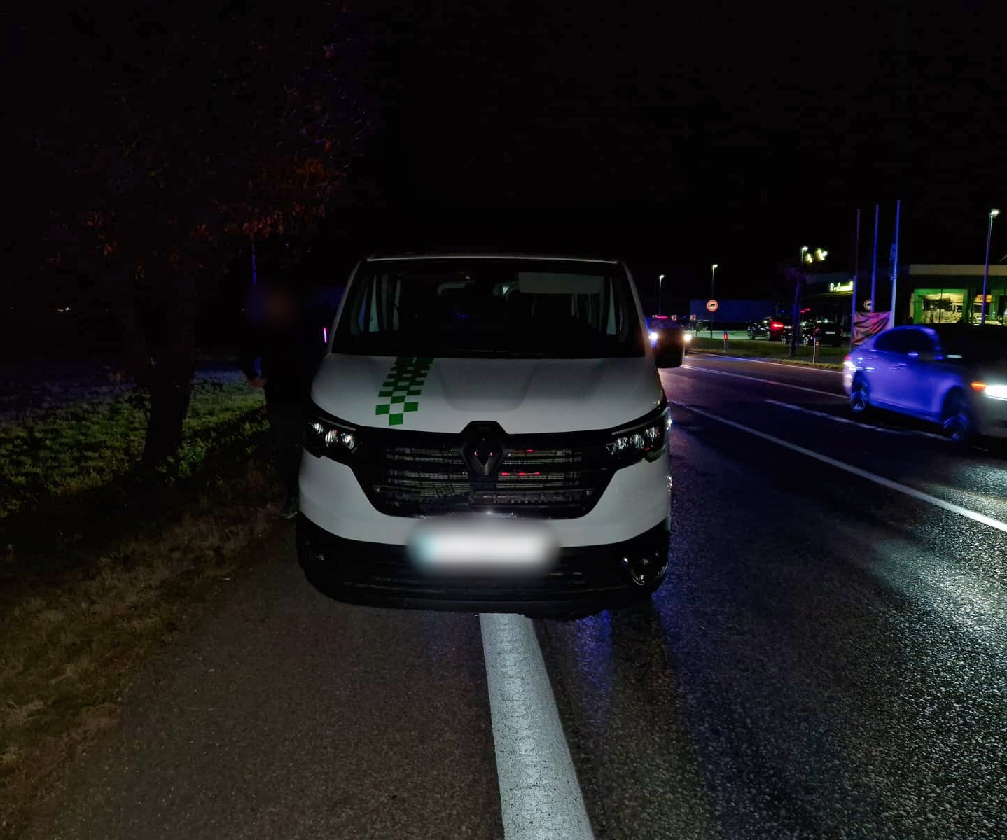 K tragickej dopravnej nehode došlo  vo večerných hodinách na výjazde z Komárna smerom na Novú stráž. 