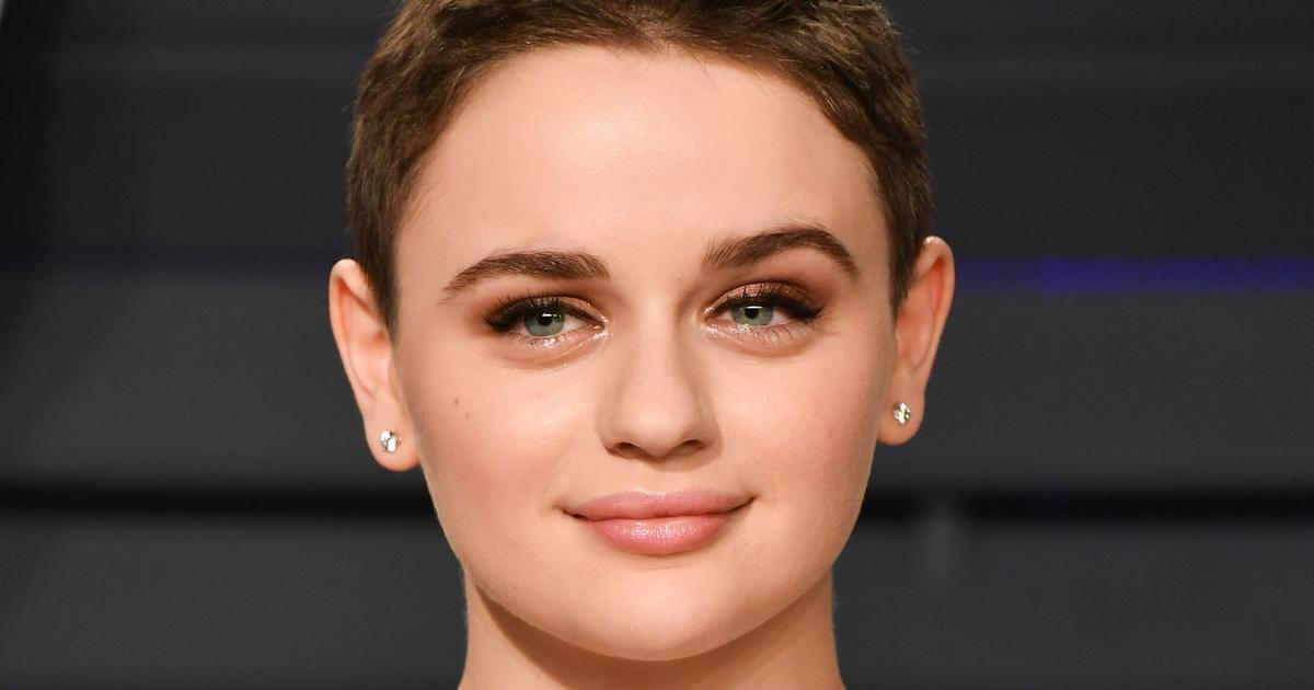 The Act Star Joey King Just Showed Off Her Incredibly Toned Abs 