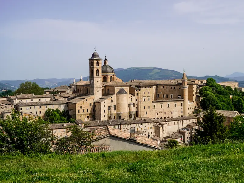 &quot;Urbino - renesansowe miasto w Marche o bogatej historii&quot;