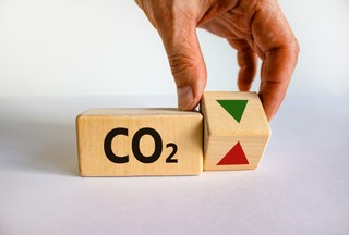 Wydatki związane z emisją CO2 to koszty pośrednie