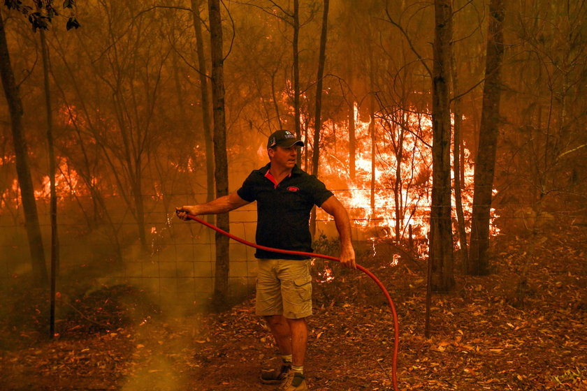 Bushfires continue to burn in New South Wales, Australia