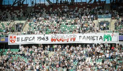 Zamieszanie przed meczem Szachtar - Legia. Ukraińcy nie pozwolili wnieść flagi "Wołyń Pamiętamy"