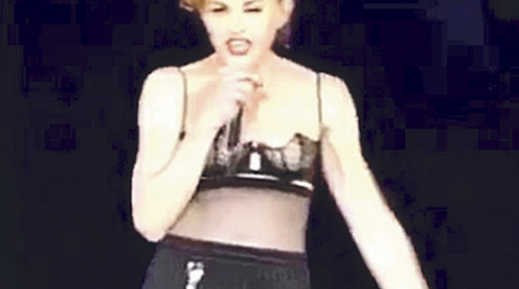 Madonna cicit villantott!