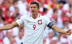 Szwajcarskie media nie boją się Polski. 'Są do przejścia, a Lewandowski jest słaby'