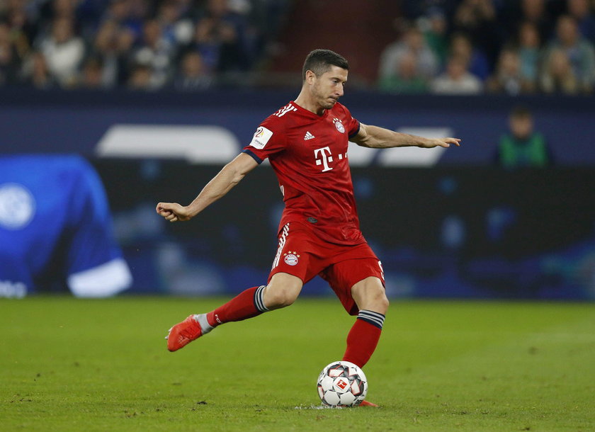 Bundesliga - Schalke 04 v Bayern Munich