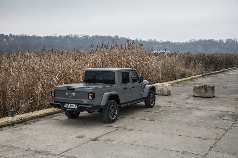 Jeep Gladiator 3.0 v6 multijet overland test, jeep gladiator, test jeepa gladiatora, test jeepa gladiatora 3.0 V6 Miltijet, test jeepa gladiatora 3.0 V6 Miltijet Overland