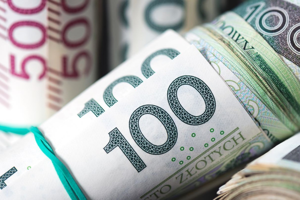 Dodatek do renty socjalnej (2520 zł) zabierze niesamodzielnym świadczenie uzupełniające (500 zł). Wynika z limitu 2419,33 zł