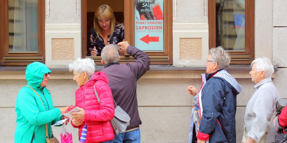 Tango w Łodzi. Długa kolejka po zaproszenia na tangosalon festiwal