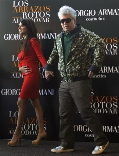 Pedro Almodovar i Penelope Cruz na prezentacji filmu "Los Abrazos Rotos"