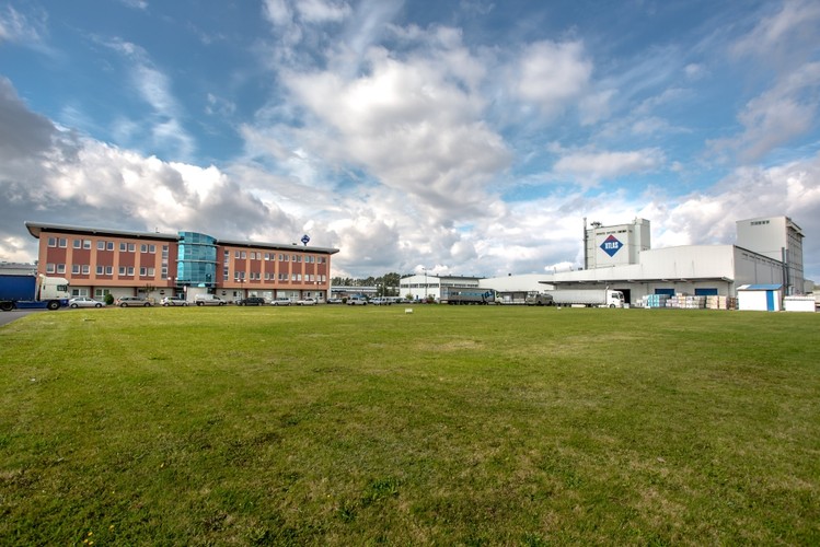 Mądrym biznesowo dorobkiem Grupy Atlas jest też to, że przejmując kolejne firmy, koncern stara się to robić stopniowo, wykorzystując walory przejmowanego podmiotu i planując wspólny rozwój. Ten schemat sprawdza się, jak wynika z doświadczeń, także na rynkach zagranicznych.