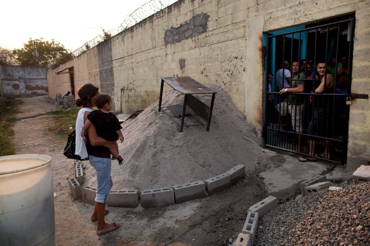 Ponure więzienie w San Pedro Sula