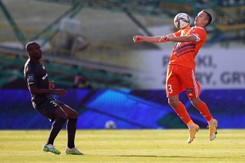 Cudowny gol Jasona Lokilo. Remis w meczu Bruk-Betu z Górnikiem [WIDEO]